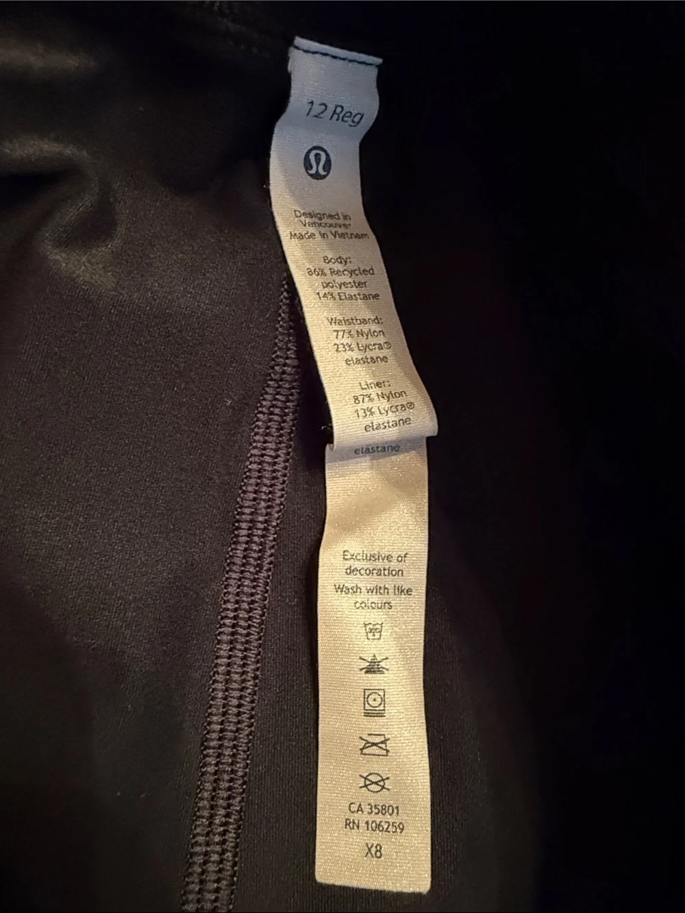 Lululemon Pace Rival Skort Skirt black 4 Way Stretch Size 12 leg pockets EUC